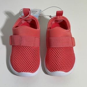 Toddler Girl’s Size 5 Slip On Water Shoes